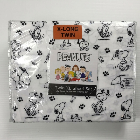 Berkshire Blanket Home Co Bedding Peanuts Snoopy And Paw